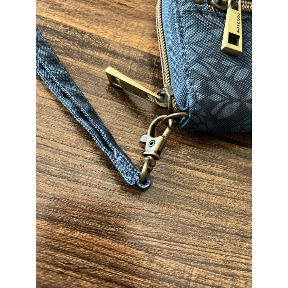 Travelon Navy Floral Safe ID RFID Blocking Zip Around Wallet Wristlet Clutch